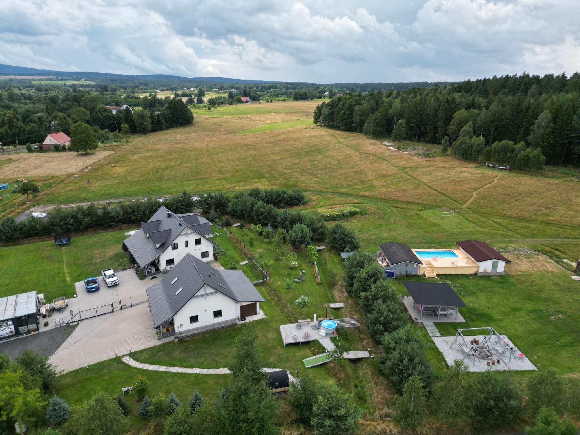 Izerska Baza - Basen, Ebike, Narty, Sauna, Jacuzzi, Las Blisko Swieradow Zdroj - 5D Apartamenty Giebultow  Esterno foto
